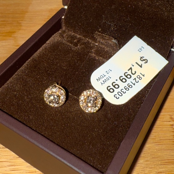 Le Vain Gold and Silver Earrings with Sparkling Faceted Stones - Picture 3 of 6